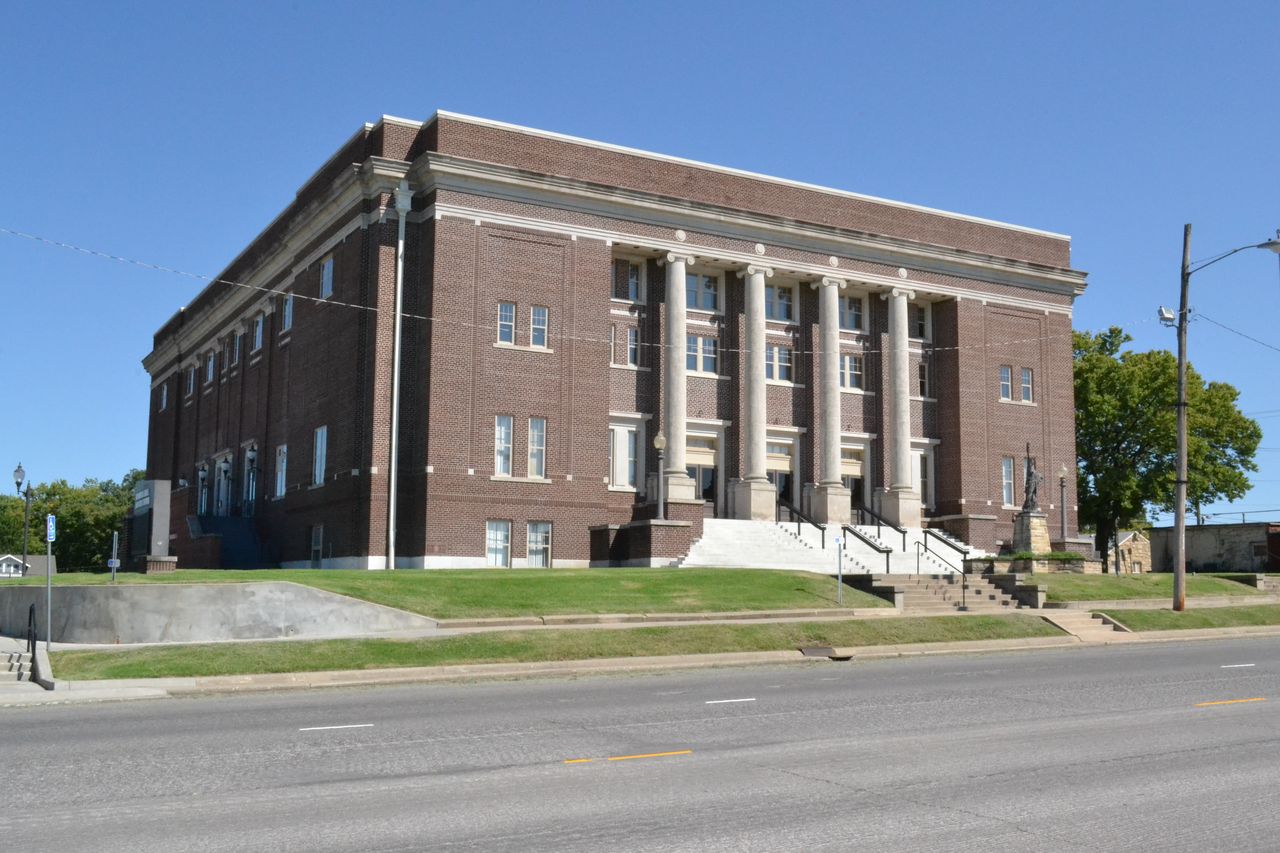Memorial Hall, Independence, Kansas