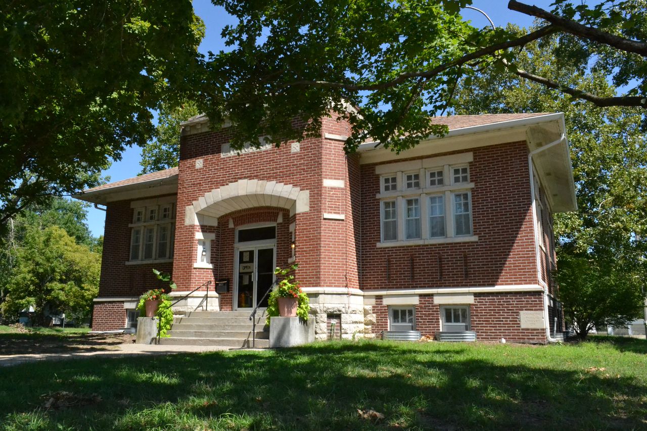 Yates Center Carnegie Library in Yates Center, Kansas