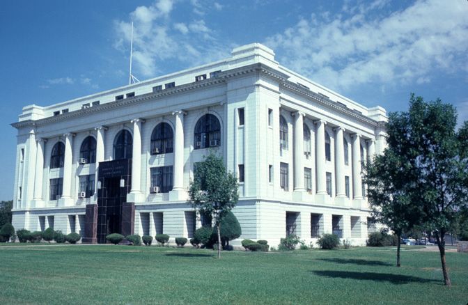 Barton County Courthouse in Great Bend, Kansas
