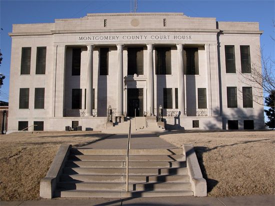Montgomery County Courthouse in Independence, Kansas