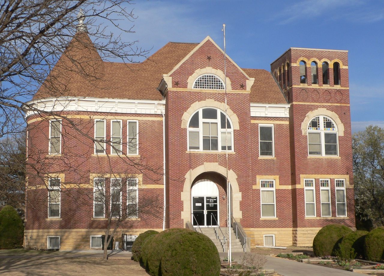 Rush County Courthouse in La Crosse, Kansas